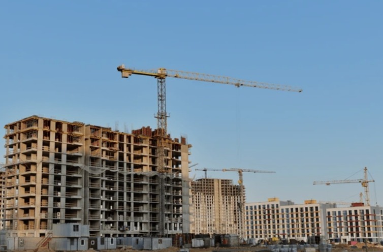 Under construction building site representing the challenges and decisions builders and workers face daily